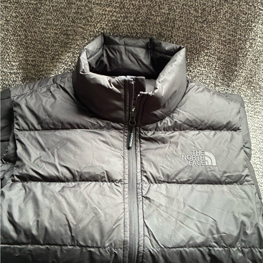 The North Face Men's Black Puffer Vest